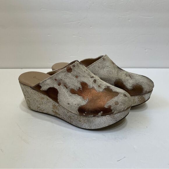 NEW WITHOUT TAGS CHOCOLAT BLU YOMA BRONZE CALF HAIR LEATHER PLATFORM CLOGS. - Picture 1 of 9